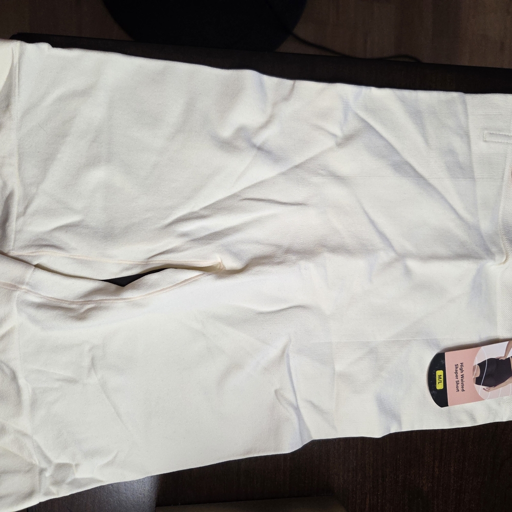 Shapermint Light Beige Shapewear Shorts - Picture 3 of 4